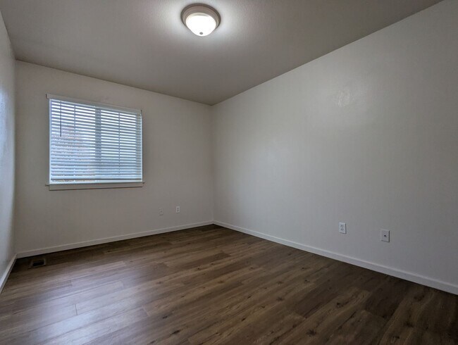 Building Photo - BishCarlson - 2907-2909 S 9th St