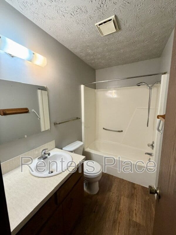 Building Photo - 812 S Adair St