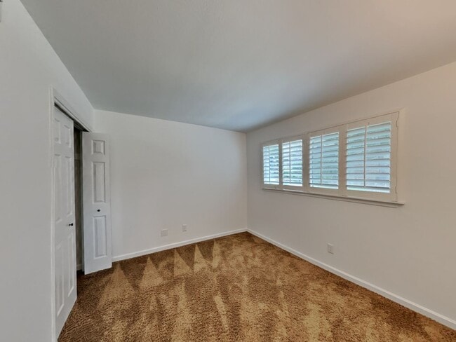 Building Photo - Fantastic 4/2 Home in El Sobrante