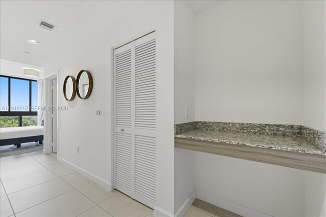 Building Photo - 5350 NW 84th Ave