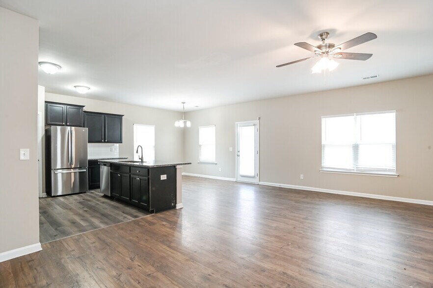 Building Photo - 6507 Karenstone Dr