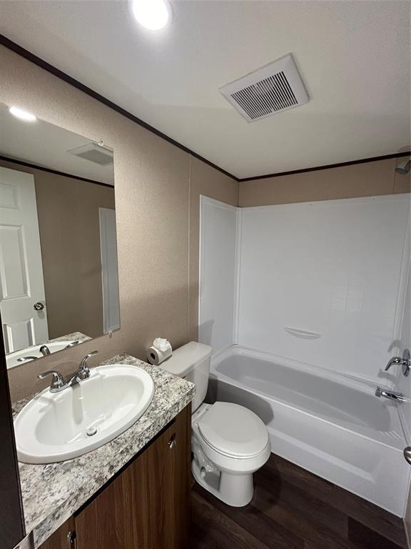Building Photo - 258 Green Oaks Dr