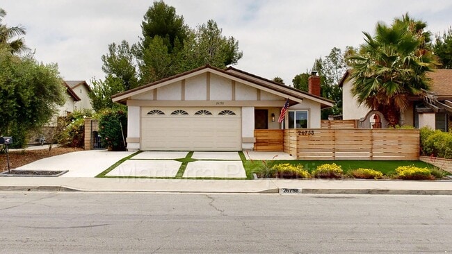 Building Photo - Amazing 3 Bedroom Home in Mission Viejo!