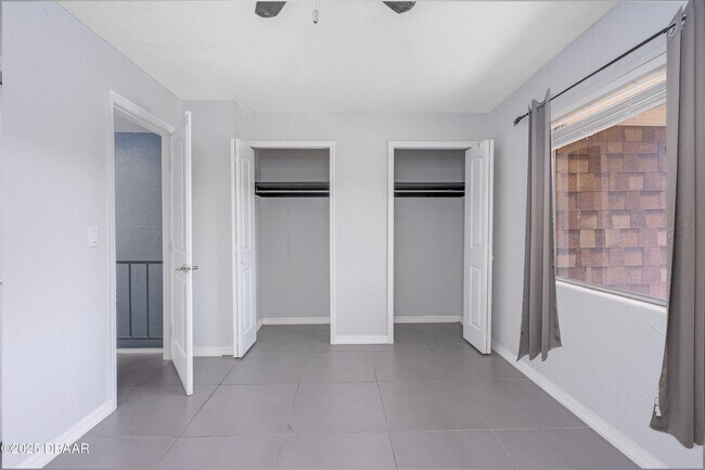 Building Photo - 144 S Halifax Ave