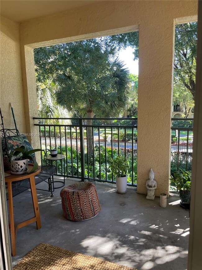 Building Photo - 2445 Centergate Dr