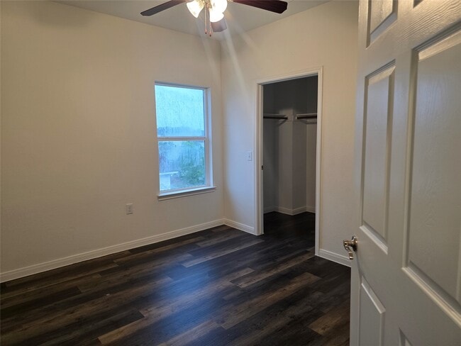 Building Photo - 6311 White Oak Dr