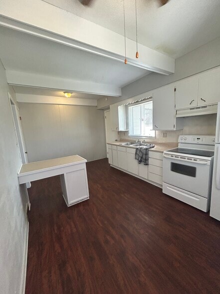 Building Photo - 2416 10th St NW