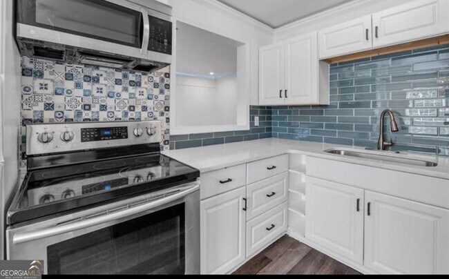 Building Photo - 2851 Forrest Hills Dr SW