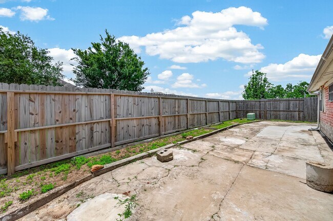 Building Photo - 13723 Audra Ln