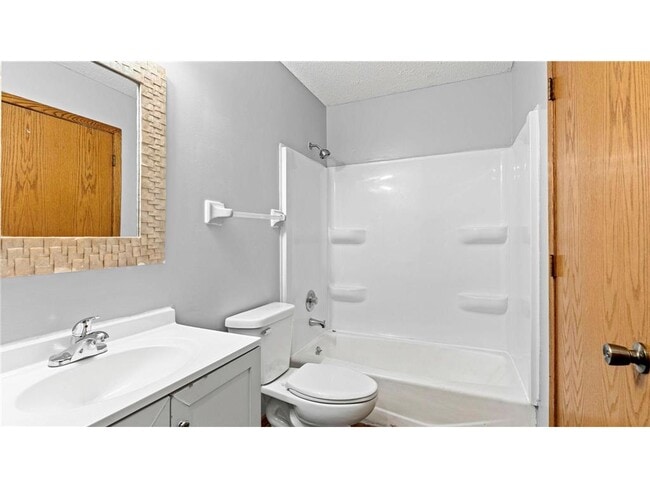 Building Photo - 11874 Jonquil St NW