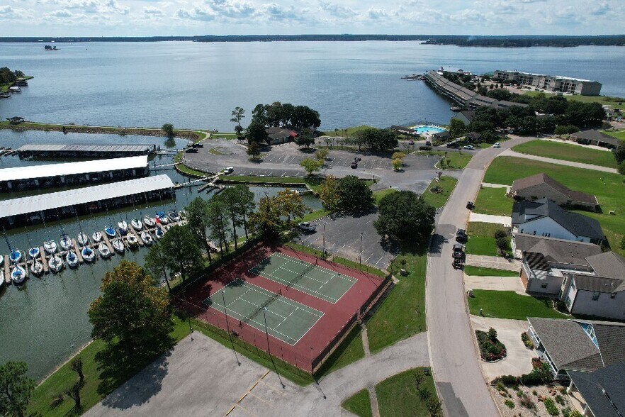 The Landing at Seven Coves 70317037 Kingston Cove Ln Willis TX 77318