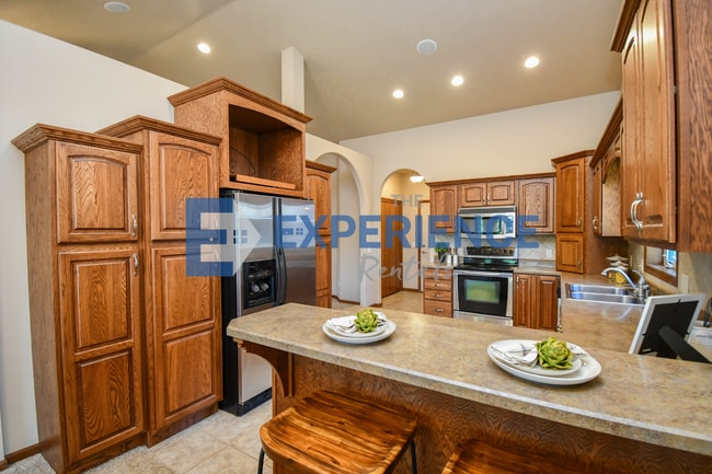 Building Photo - 3908 W 89th St