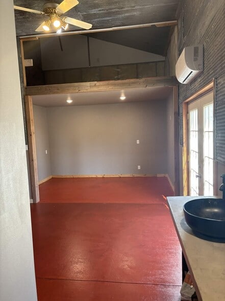 Building Photo - 10735 Nemo Rd