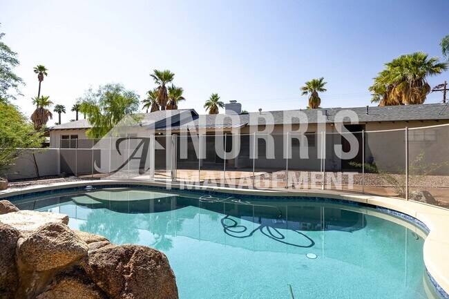 Building Photo - Amazing Home with a Pool and NO HOA