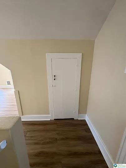 Building Photo - 520 Fiot Ave