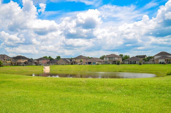 Building Photo - 2227 Leonetti Ln