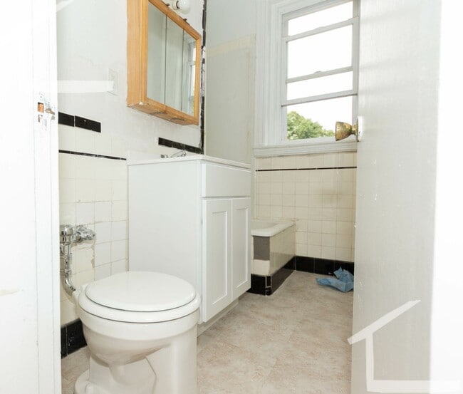 Building Photo - Bright 1-Bed in Prime Brighton Location | ...