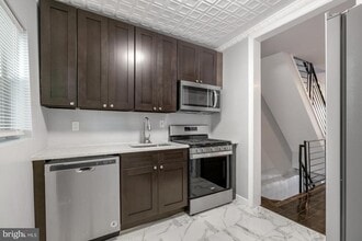 Building Photo - 1921 S Norwood St