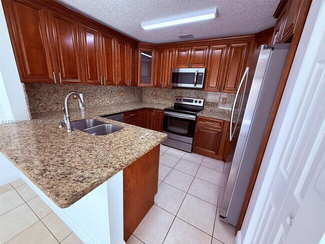 Building Photo - 15124 SW 141st Terrace