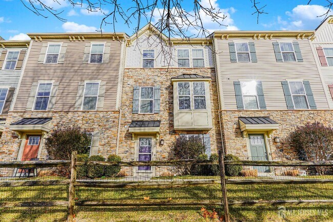 Primary Photo - 606 Bayside Ct