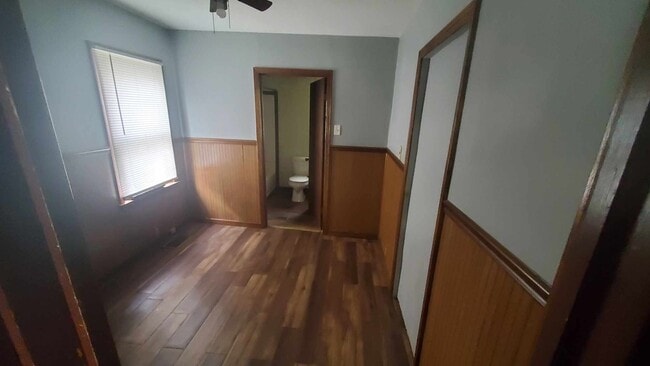 Building Photo - 790 S Graham St