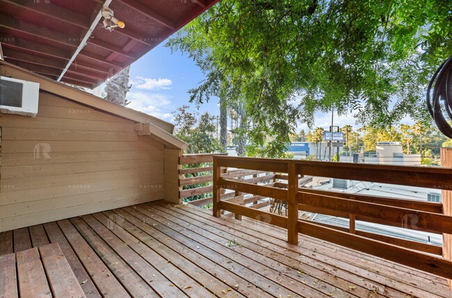 Building Photo - 4191 Sunswept Dr