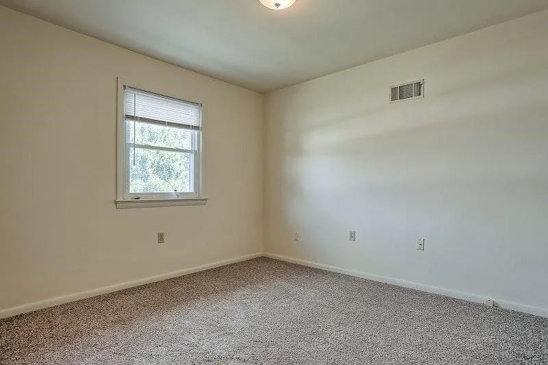 Building Photo - 451 W Main Ave