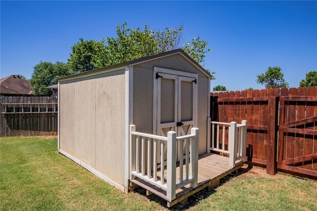 Building Photo - 3739 W Mahogany Dr