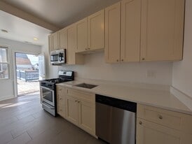 Building Photo - 3048 N Milwaukee Ave