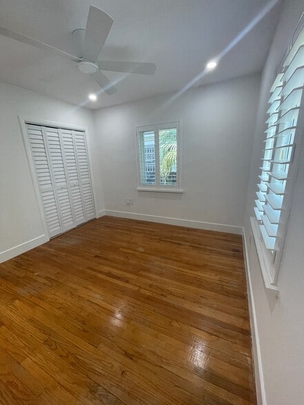 Building Photo - 2510 SW 27th St