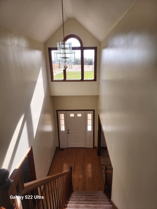 Building Photo - 22611 Campbell Rd