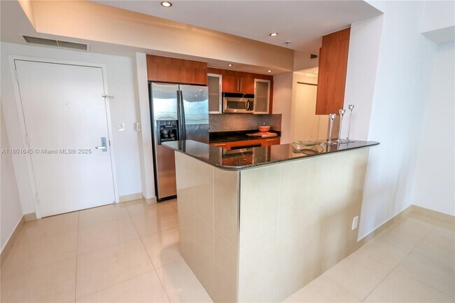 Building Photo - 335 S Biscayne Blvd