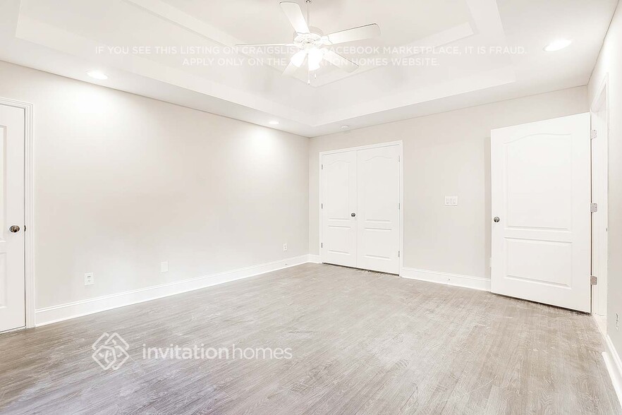 Building Photo - 1307 Sweetbriar Cir