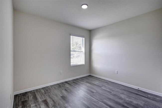 Building Photo - 1466 Mary Belle Ave