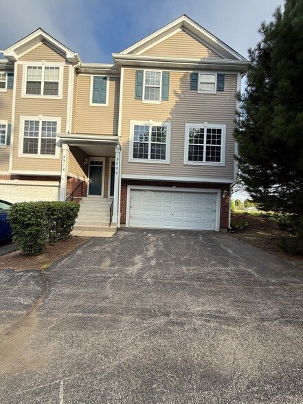 Building Photo - 2320 Hudson Cir