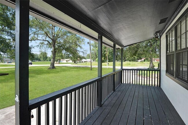 Building Photo - 22855 E Martin Dr