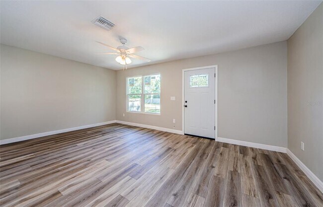Building Photo - 3562 Fisher Rd
