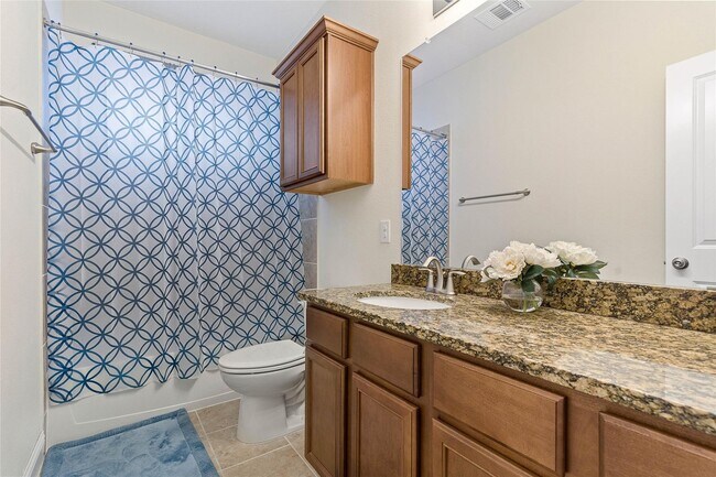 Building Photo - 31070 Timber Bend Ln