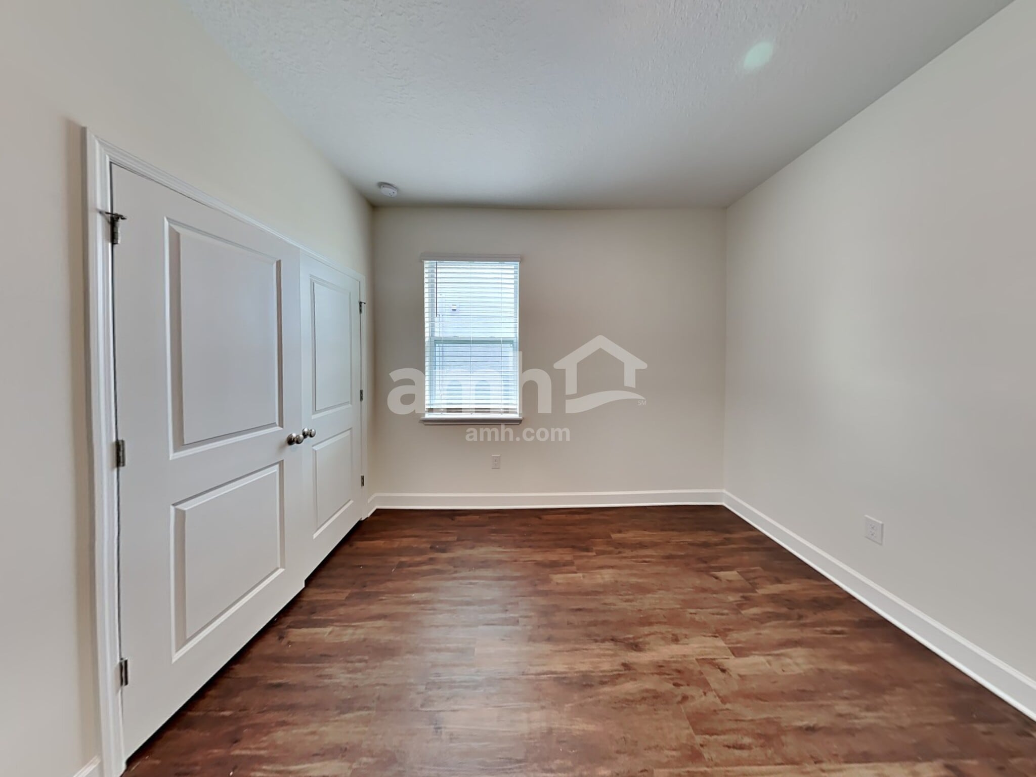 Building Photo - 1125 Walden Pond Dr