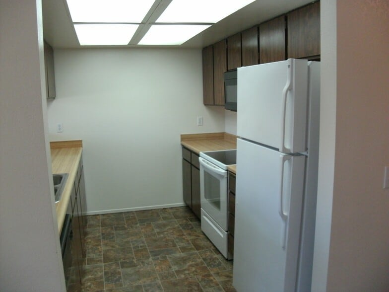 Building Photo - 1253 Lancers Ln