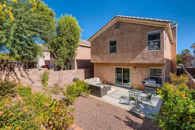 Building Photo - Beautiful 3 bedroom Home Located in the Vibrant City of Las Vegas