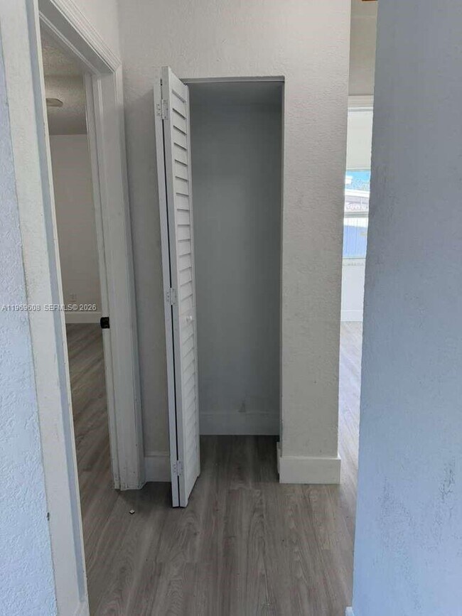 Building Photo - 9240 Nautilus Dr