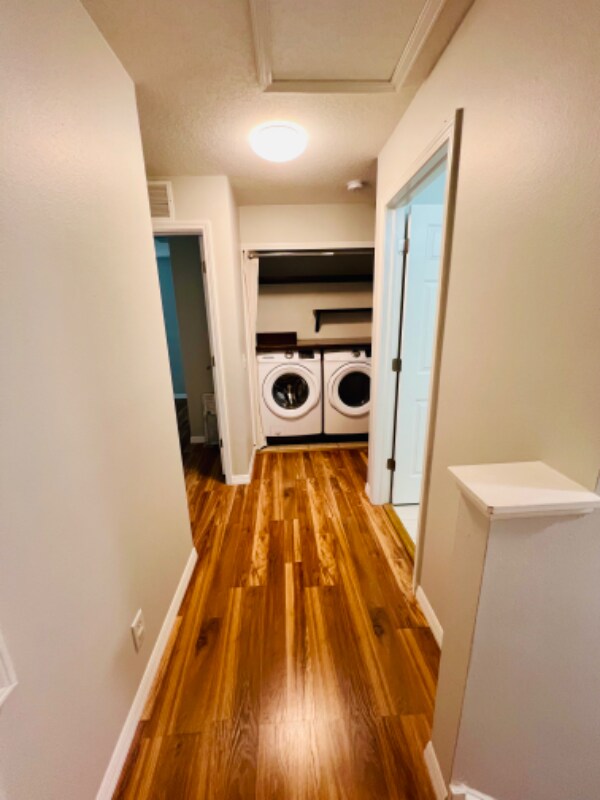 Building Photo - 3857 Island Way