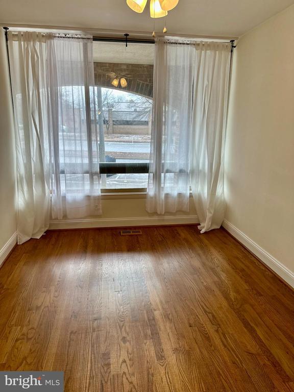 Building Photo - 1741 S Hayes St