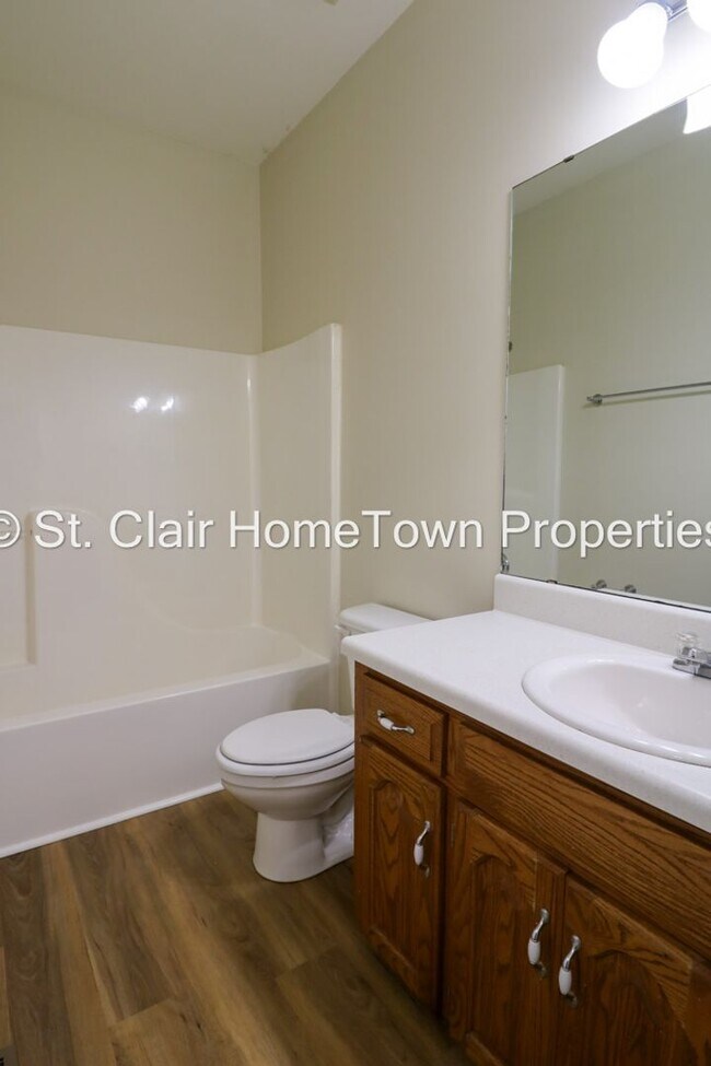 Building Photo - Great Family Home