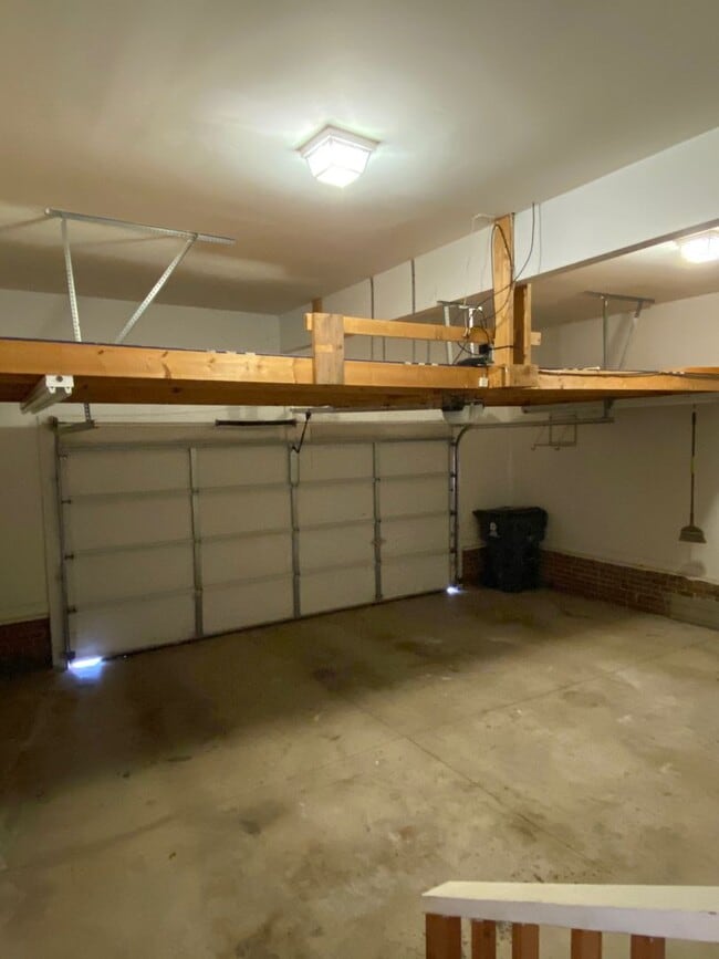Building Photo - Orchard Farms, 4 Bedroom 2.5 Bath