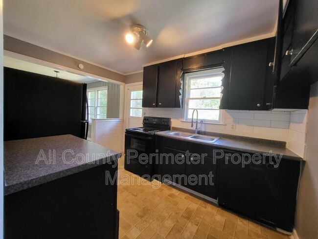 Building Photo - 2759 Ellenwood Cir