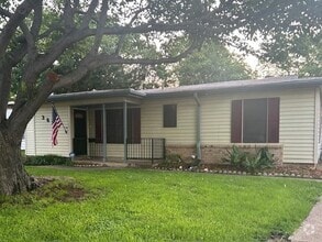 Building Photo - 3624 Aurora St
