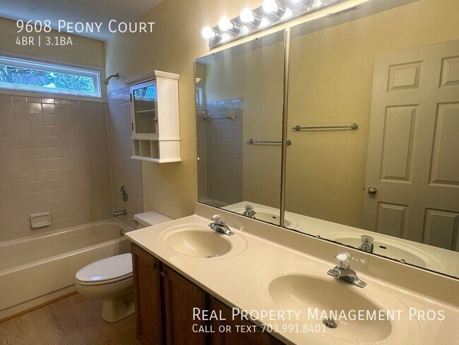 Building Photo - 9608 Peony Ct