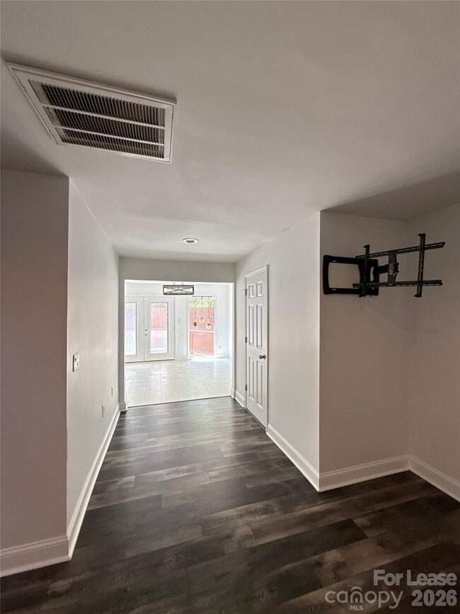 Building Photo - 6814 Pence Rd